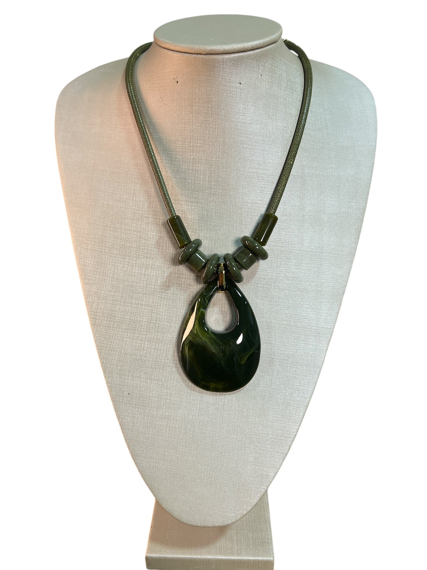 Necklace Maria Isabel Verde