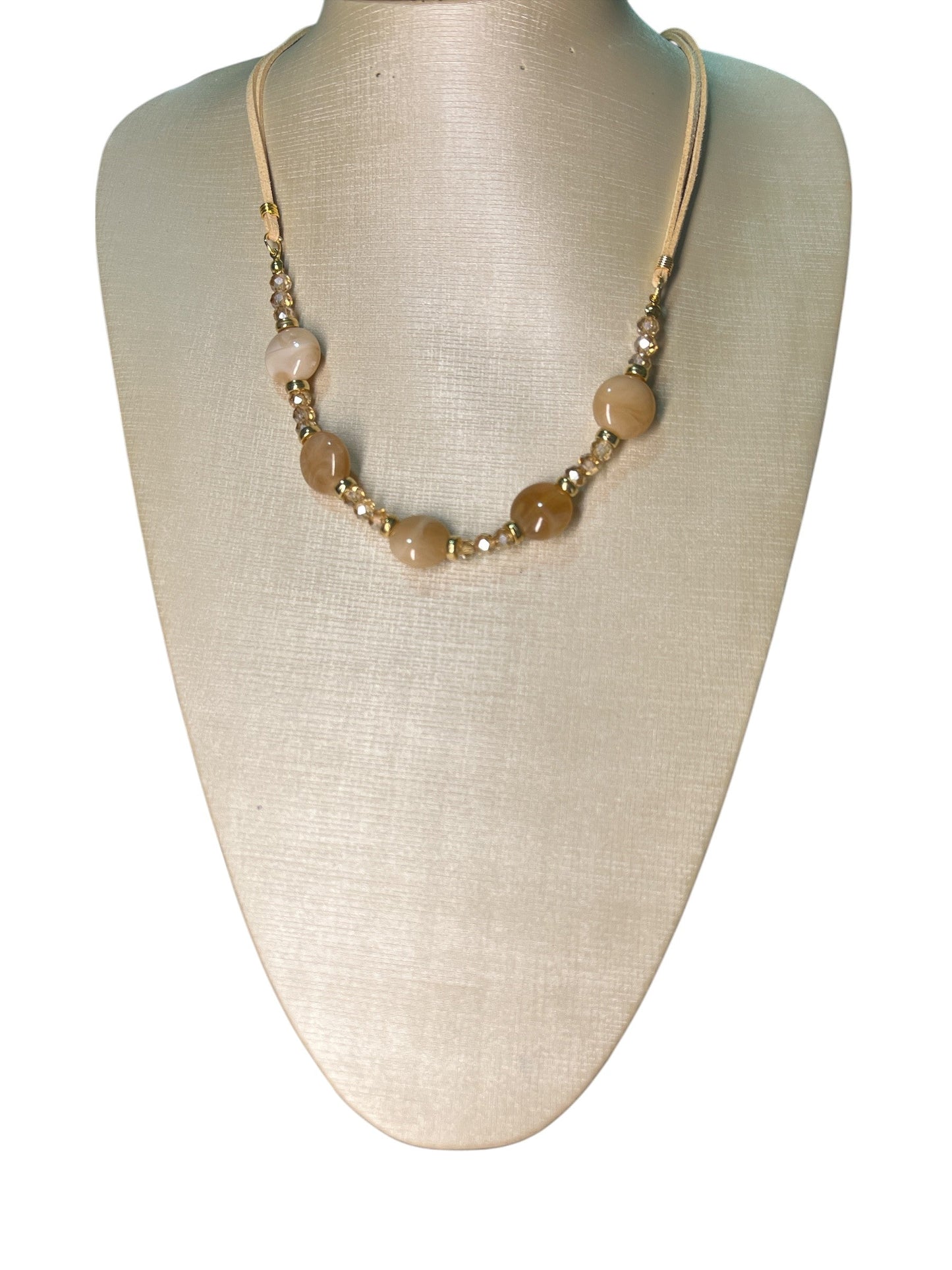 Necklace Maria Camila Bege