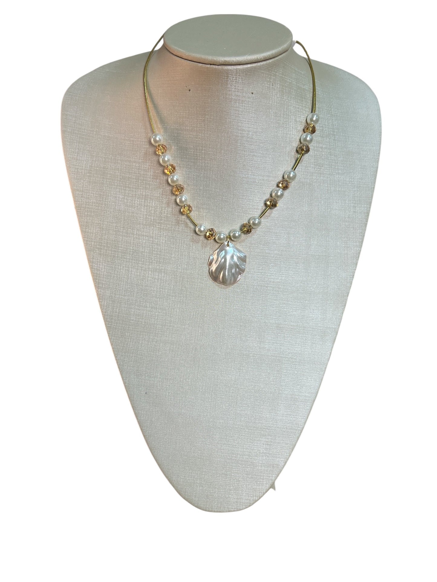 Necklace Conchas Maria Joelma
