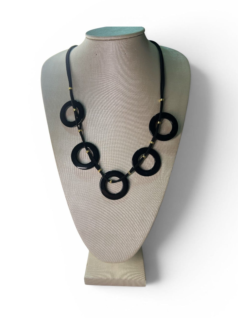 Necklace Maria Suzana Black