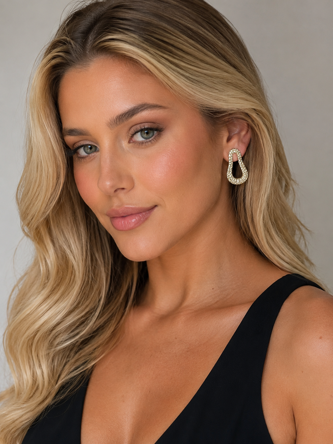 Earring Cravejado Gold Maria Gabriele