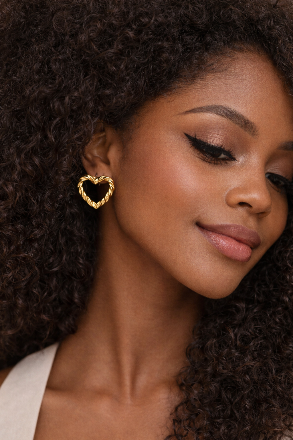 Earring Detalhes Coloração Gold Maria